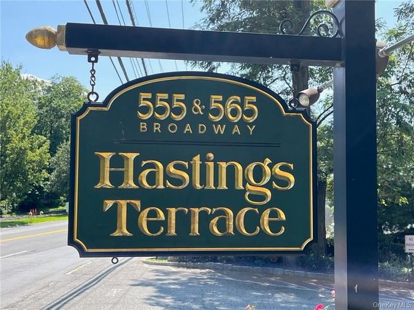 555 Broadway, Unit 5C, Hastings-on-Hudson, NY 10706