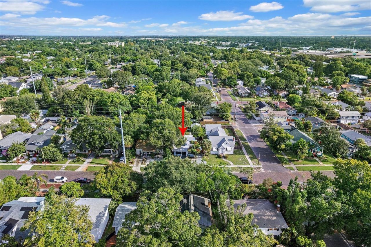 2111 Burlington Avenue N, Saint Petersburg, FL 33713 Photo