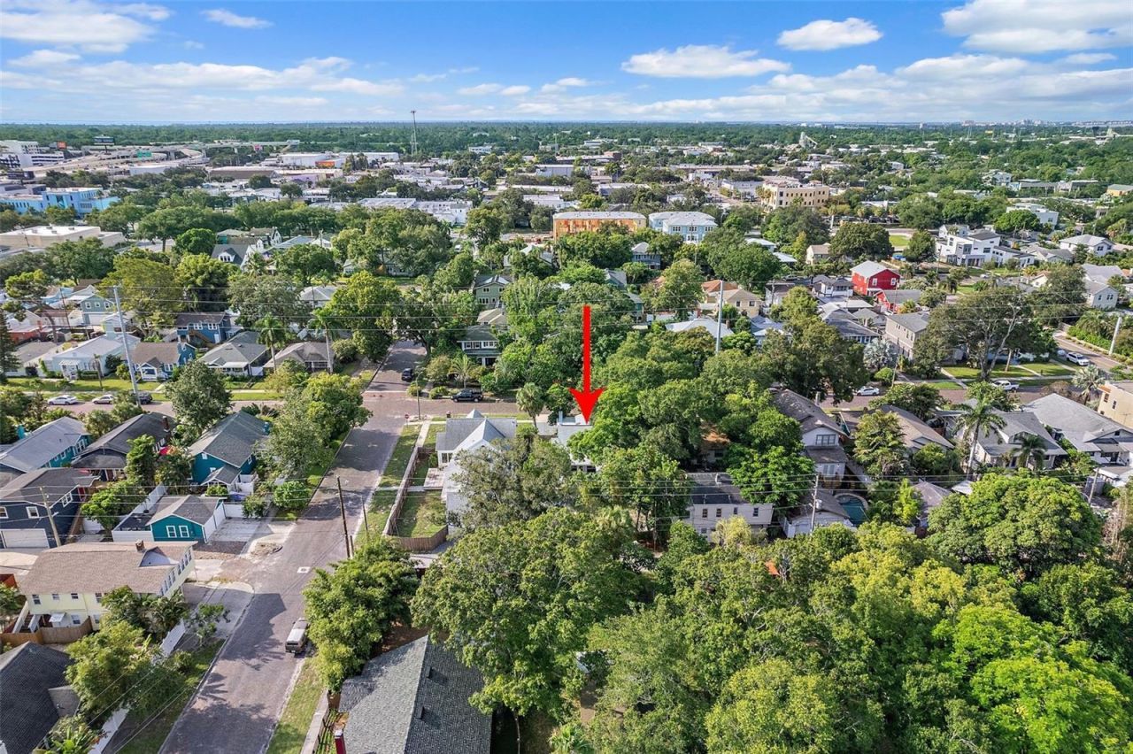 2111 Burlington Avenue N, Saint Petersburg, FL 33713 Photo