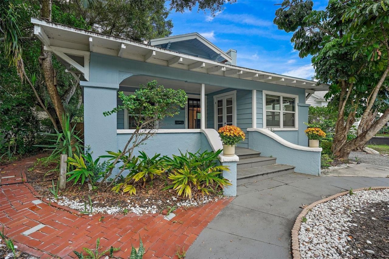 2111 Burlington Avenue N, Saint Petersburg, FL 33713 Photo