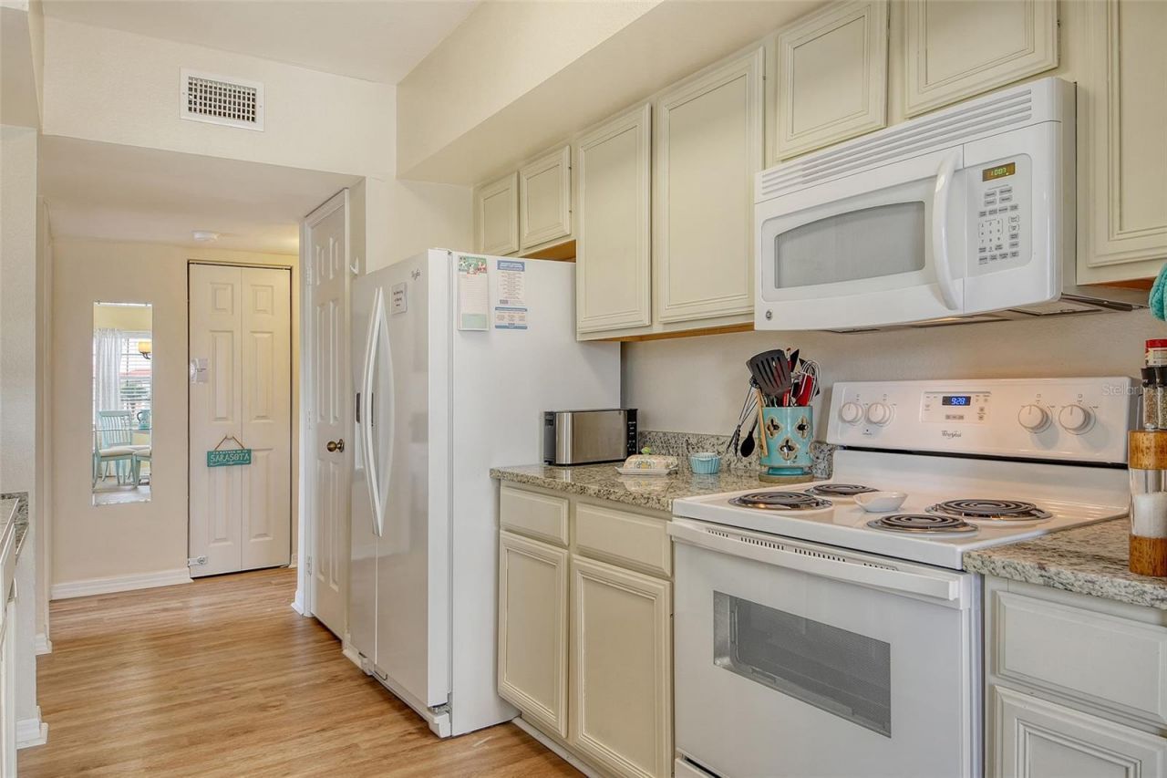 1010 Villagio Circle , Unit 201, Sarasota, FL 34237 Photo