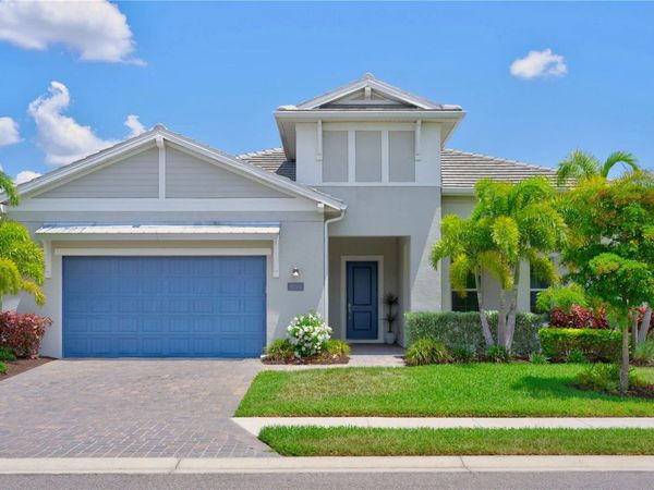 8154 REDONDA LOOP, LAKEWOOD RANCH, FL 34202