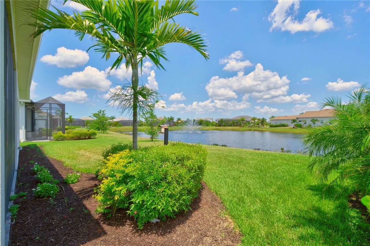 8154 Redonda Loop, Lakewood Ranch, FL 34202 Photo