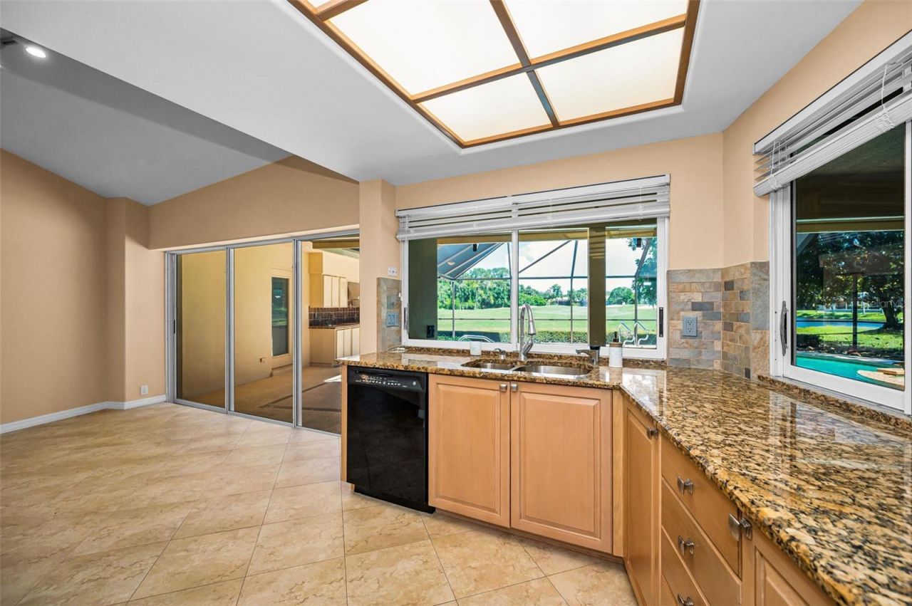 4995 Camberley Lane, Oldsmar, FL 34677 Photo