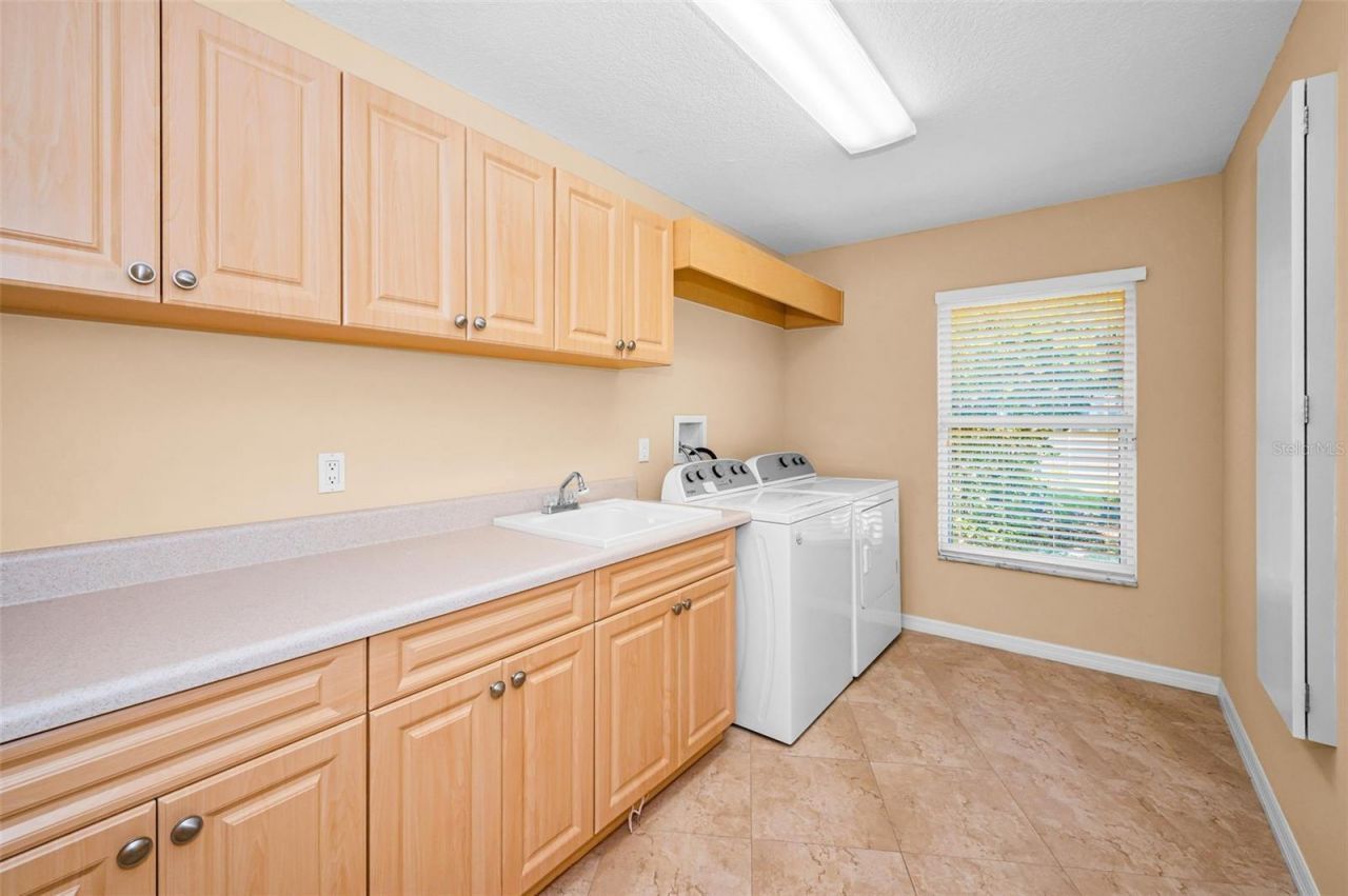 4995 Camberley Lane, Oldsmar, FL 34677 Photo