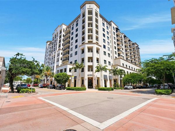 301 Altara Ave , Unit UPH1005, Coral Gables, FL 33146