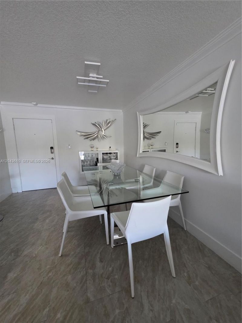 4670 W 13th Ln , Unit 206, Hialeah, FL 33012 Photo