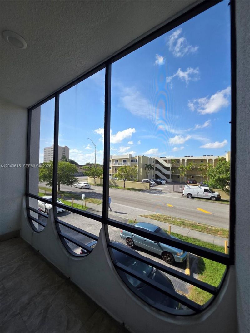 4670 W 13th Ln , Unit 206, Hialeah, FL 33012 Photo
