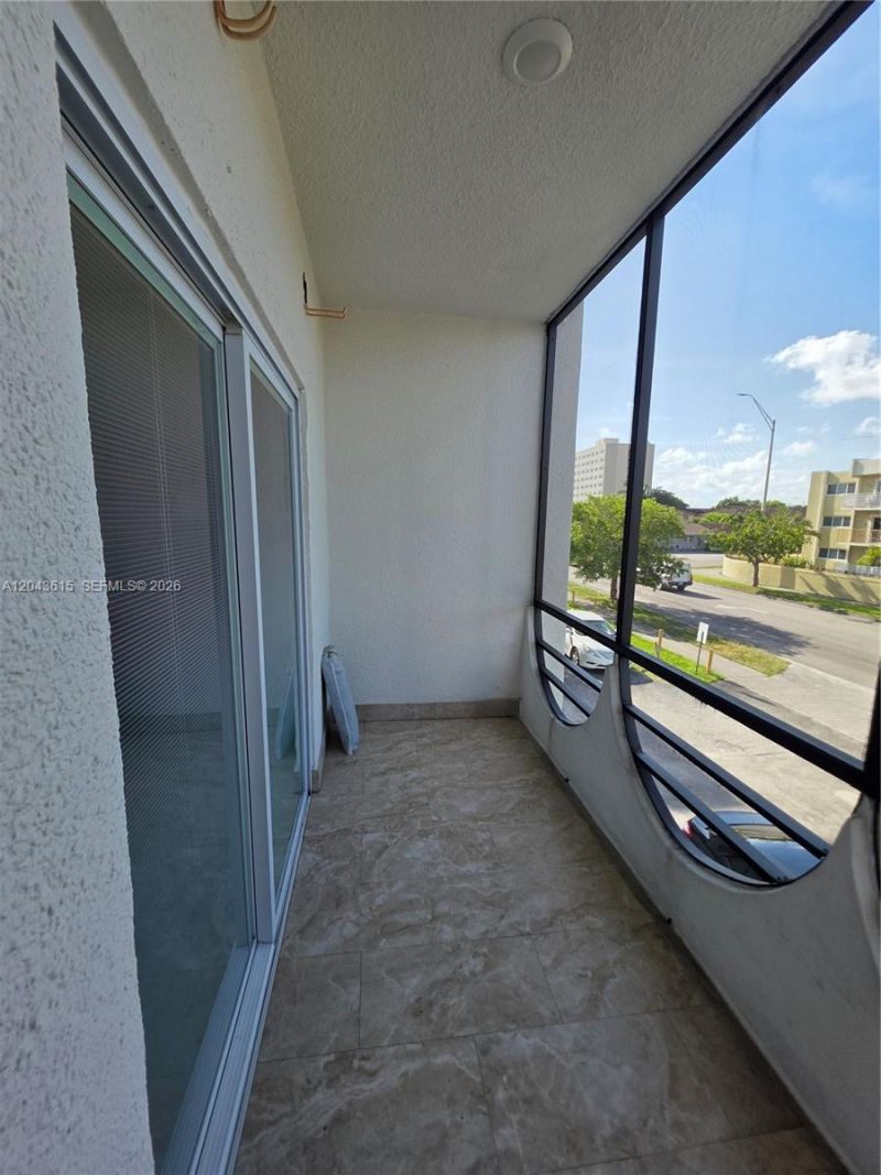 4670 W 13th Ln , Unit 206, Hialeah, FL 33012 Photo