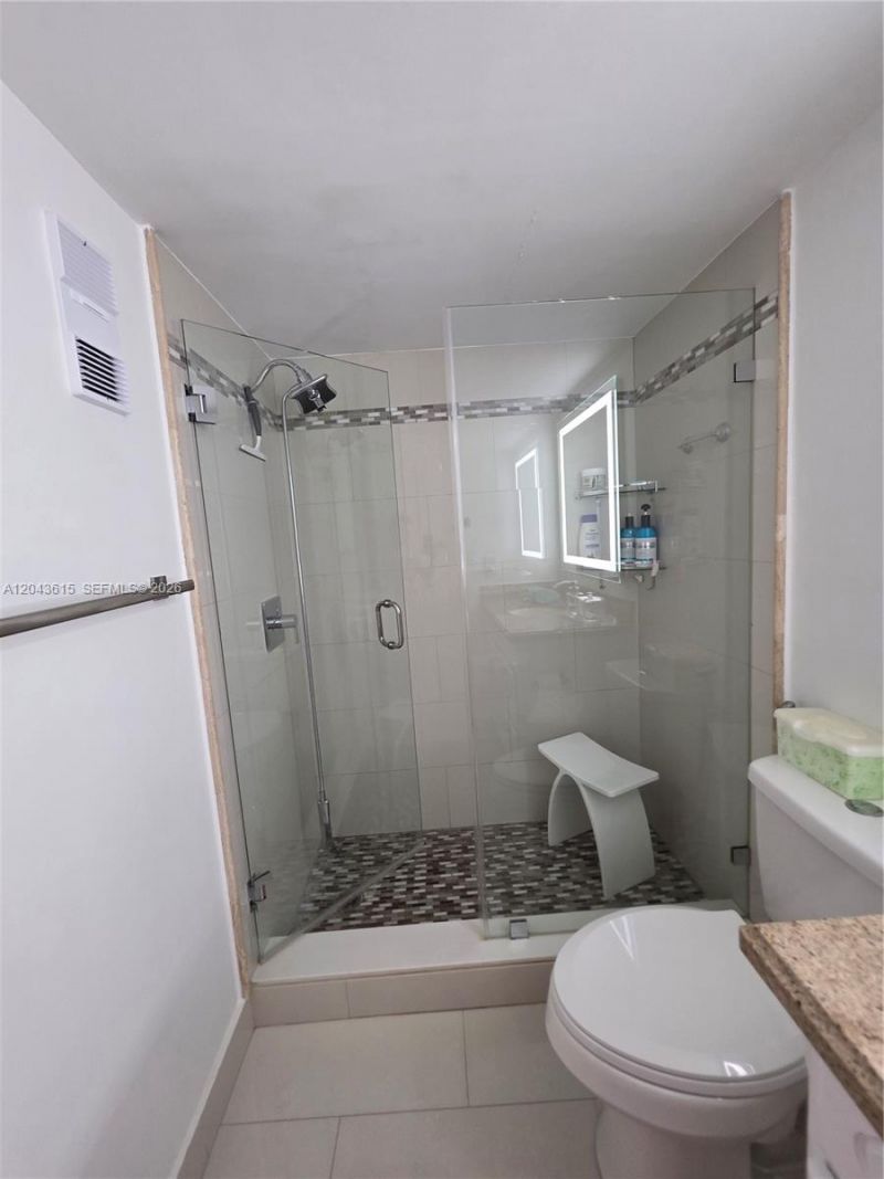 4670 W 13th Ln , Unit 206, Hialeah, FL 33012 Photo