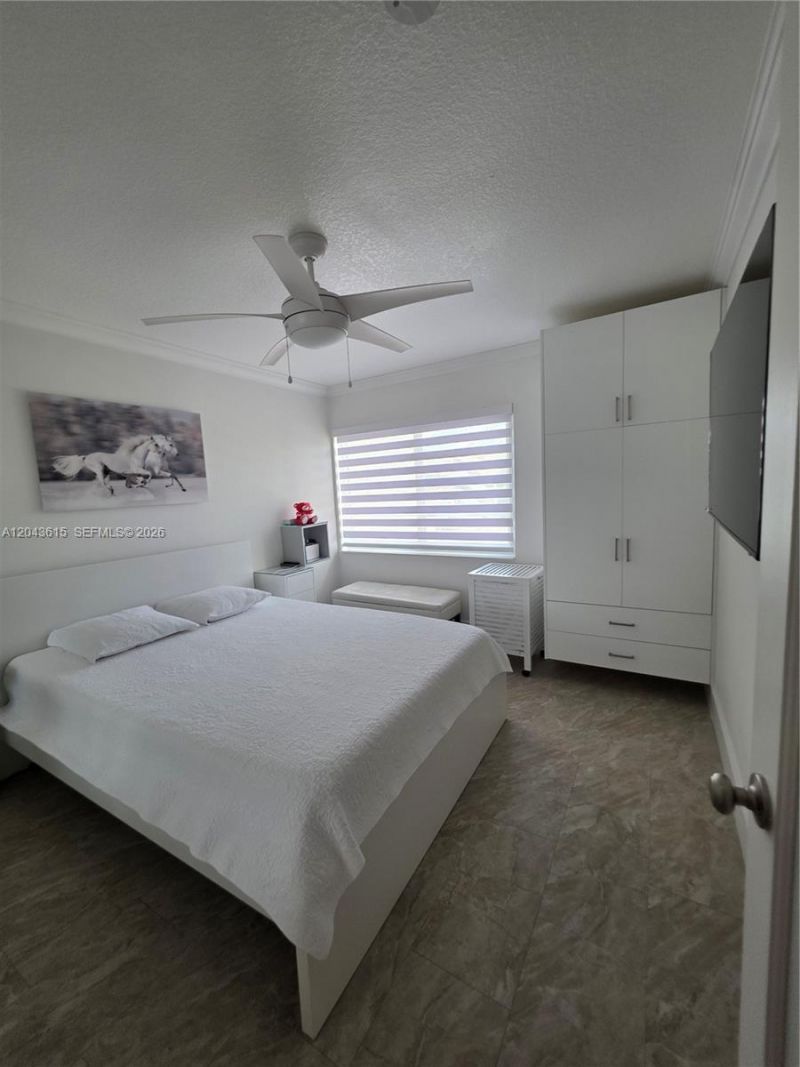 4670 W 13th Ln , Unit 206, Hialeah, FL 33012 Photo