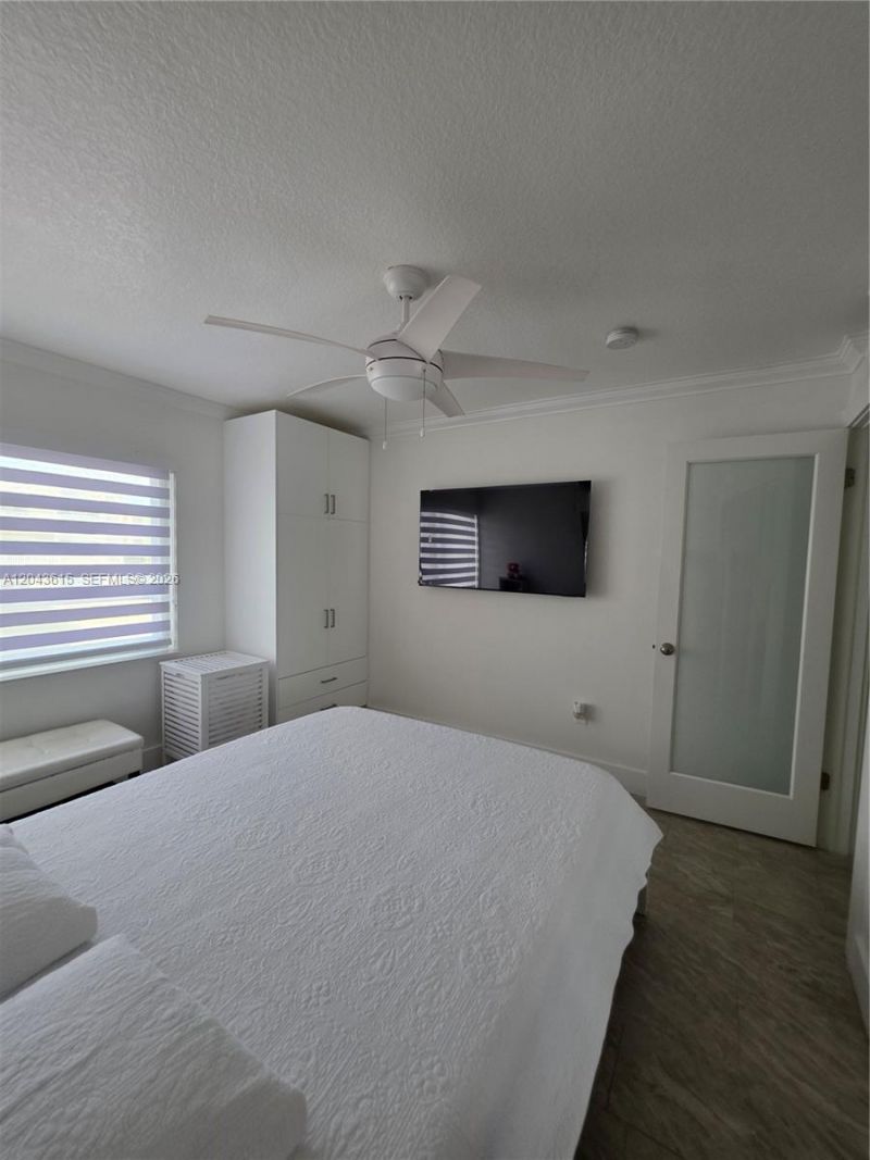 4670 W 13th Ln , Unit 206, Hialeah, FL 33012 Photo