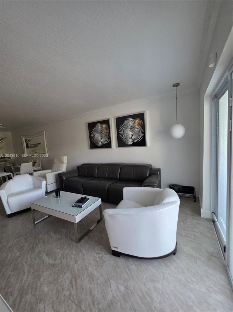 4670 W 13th Ln , Unit 206, Hialeah, FL 33012 Photo