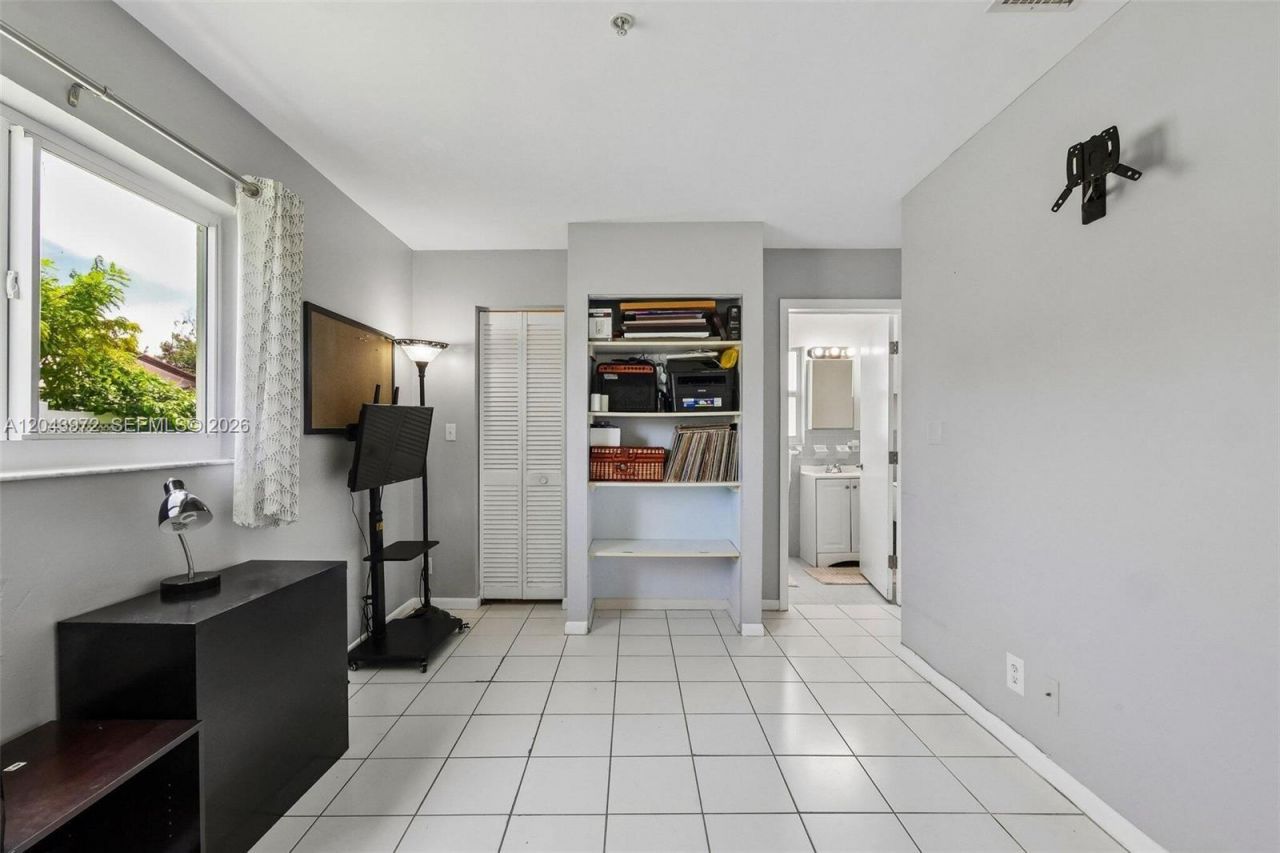 7506 NW 42nd St , Coral Springs, FL 33065 Photo
