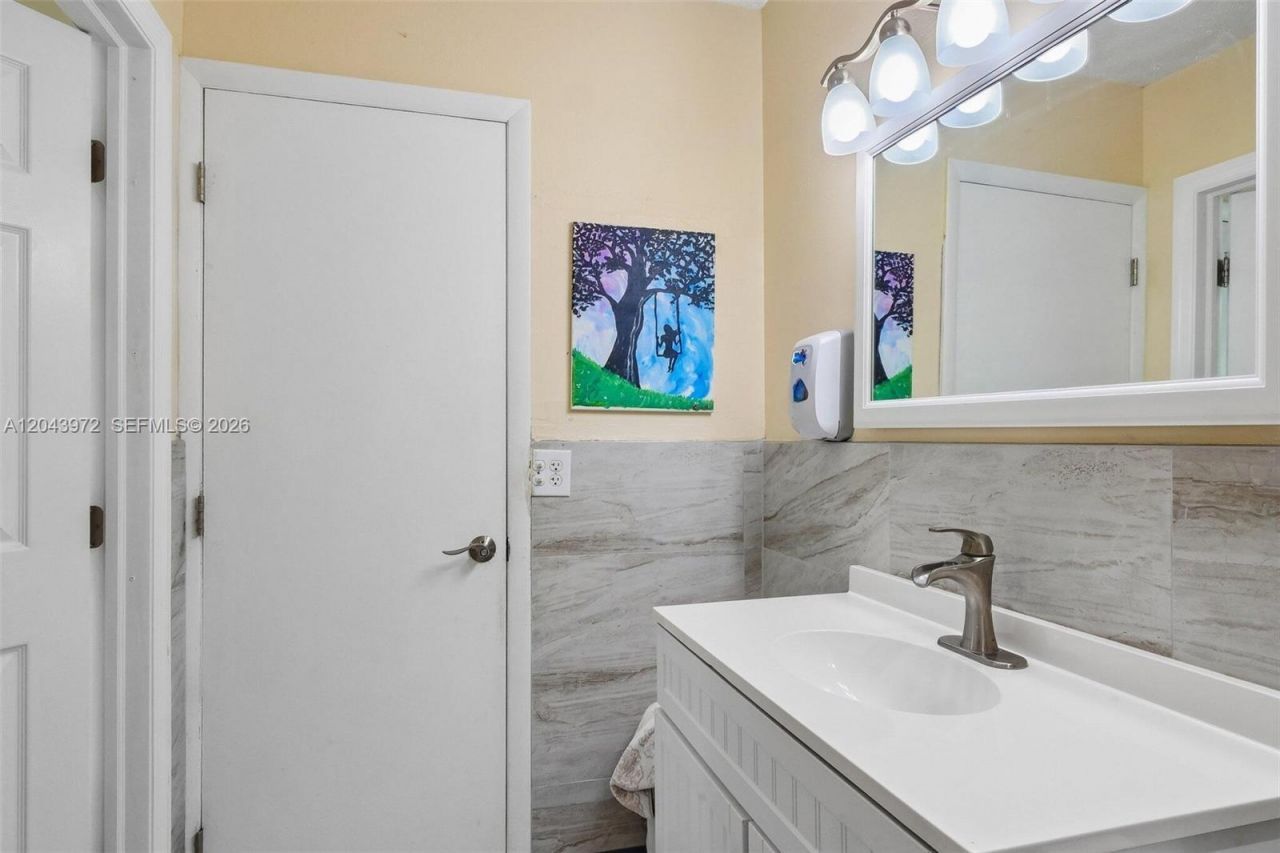7506 NW 42nd St , Coral Springs, FL 33065 Photo