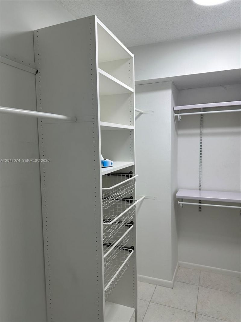 600 Three Islands Blvd, Unit 1113, Hallandale Beach, FL 33009 Photo