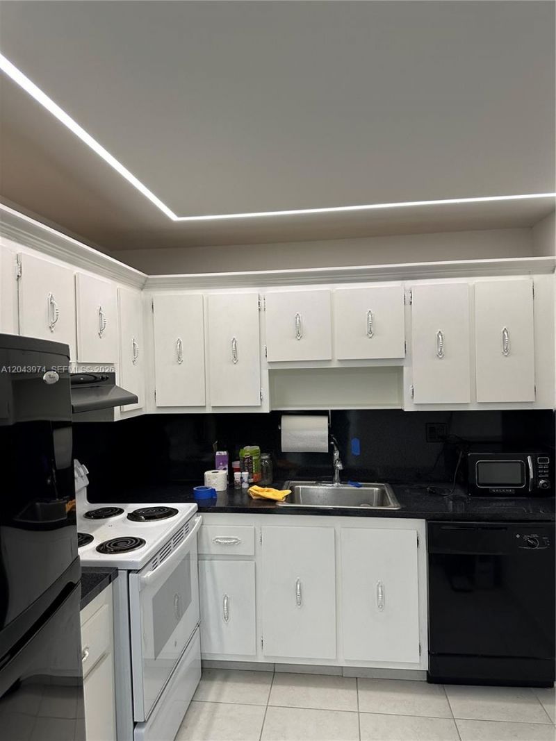 600 Three Islands Blvd, Unit 1113, Hallandale Beach, FL 33009 Photo