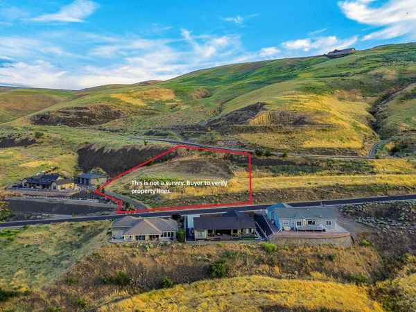 1484 River Ridge Dr, Asotin, WA 99402