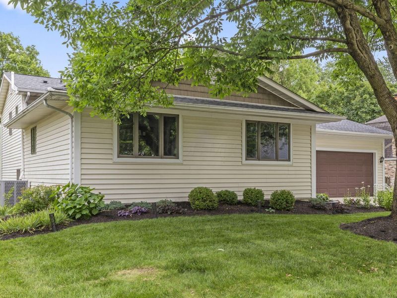 126 Spring Hollow Lane, Westerville, OH 43081 Photo 3