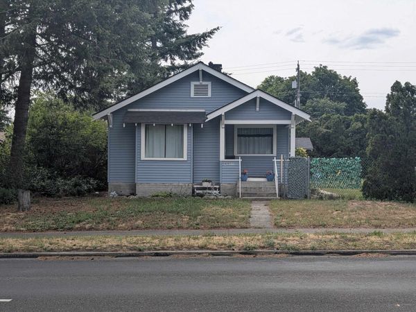 4511 N Maple St, Spokane, WA 99205