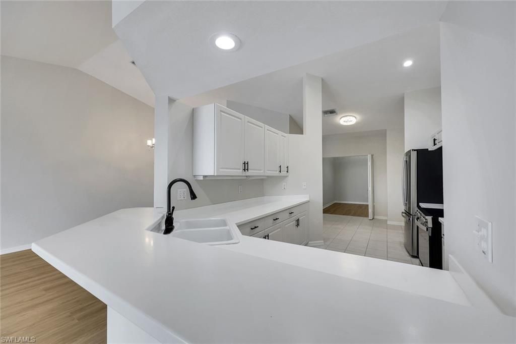 210 Waterside Cir, Unit 201, Marco Island, FL 34145 Photo