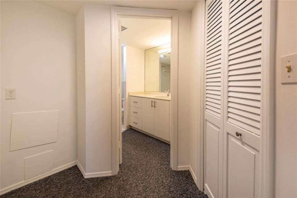 3101 NE 47th Court, Unit 504, Fort Lauderdale, FL 33308 Photo
