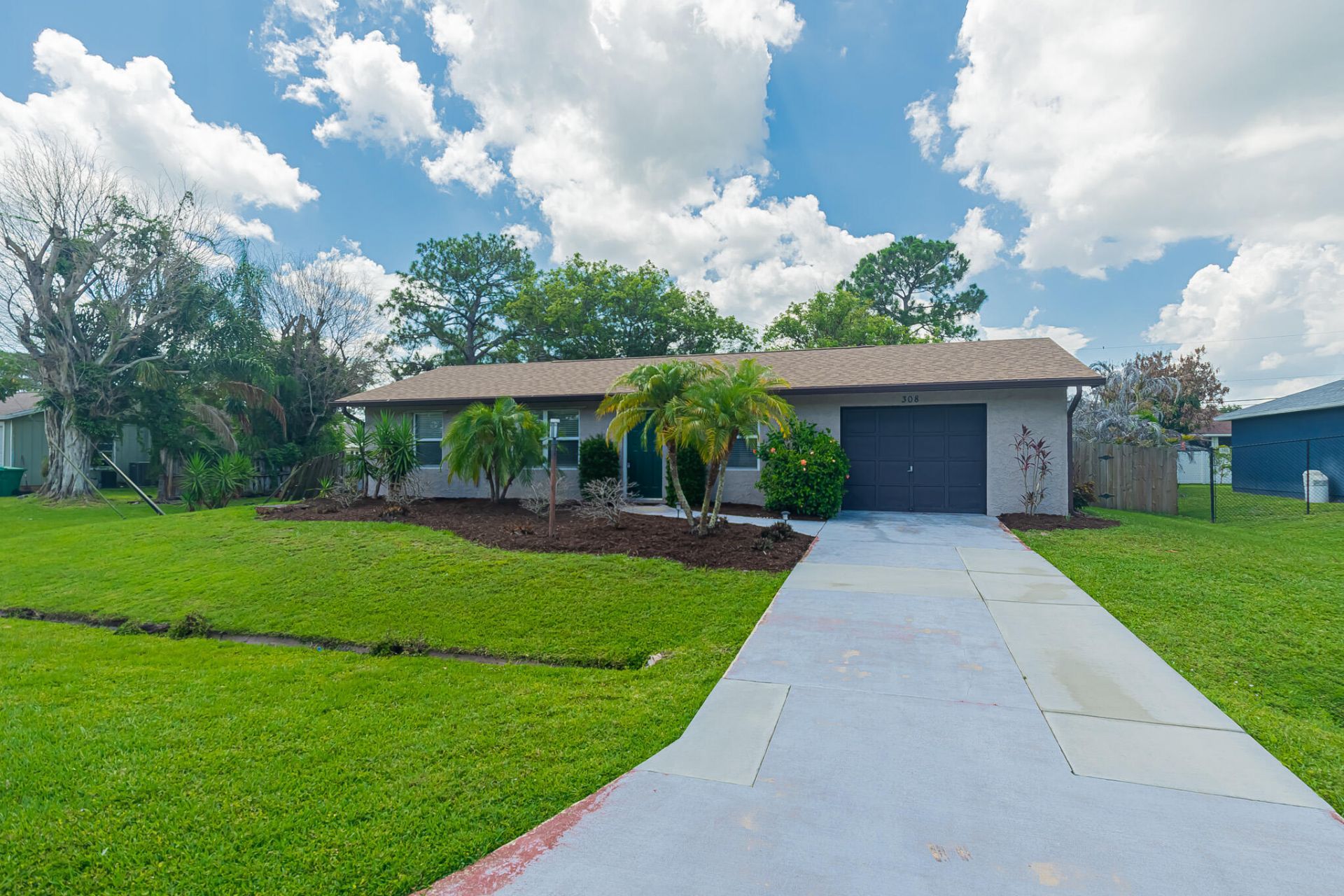 308 SW De Gouvea Terrace, Port Saint Lucie, FL 34984 Photo
