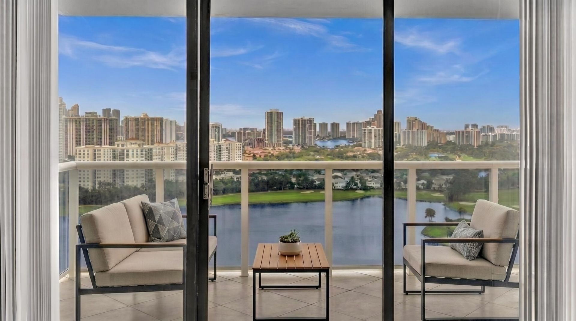 3675 N Country Club Drive, Unit 2405, Aventura, FL 33180 Photo