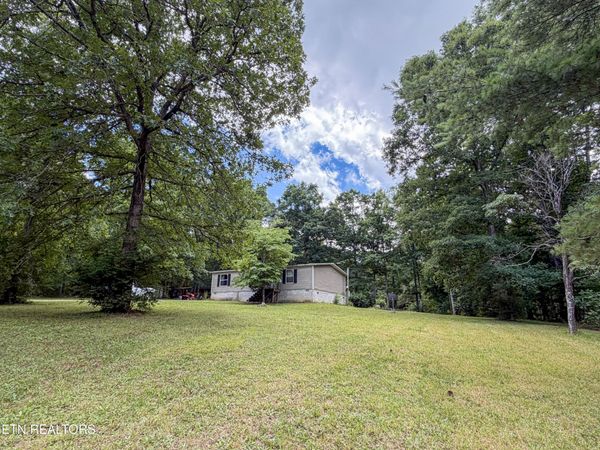 102 Skyline Court , Crossville, TN 38572