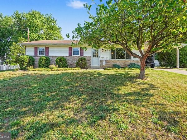 121 CAROLYN STREET , HARRISBURG, PA 17112