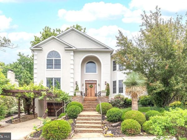 9715 SINGLETON DRIVE, BETHESDA, MD 20817