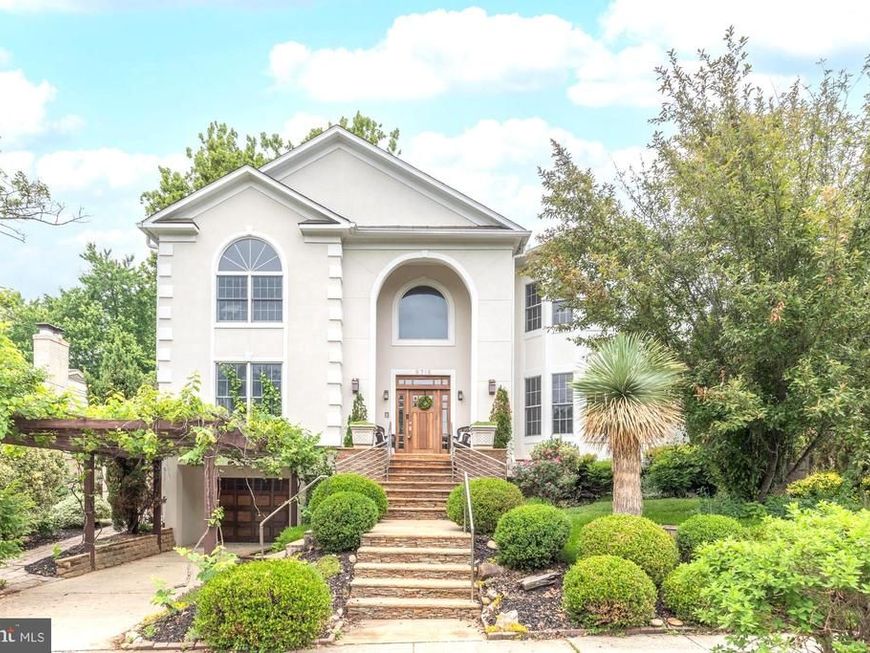9715 Singleton Drive, Bethesda, MD 20817 Main Photo
