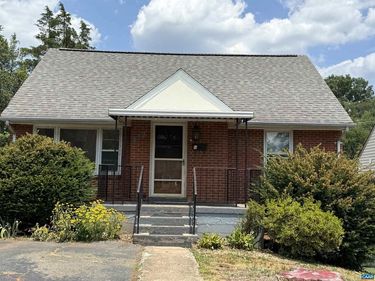 913 DRUID AVE, CHARLOTTESVILLE, VA 22902