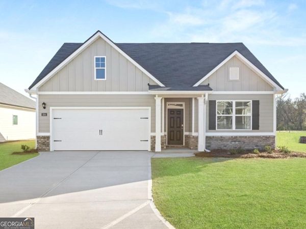 1108 Adirondac Way, Bonaire, GA 31005