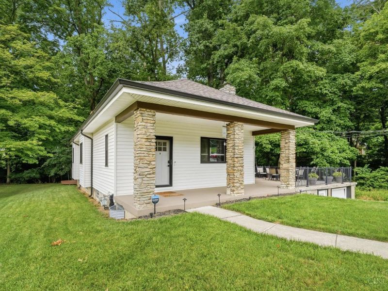 5575 Stewart Avenue, Columbia Twp, OH 45227 Photo 2