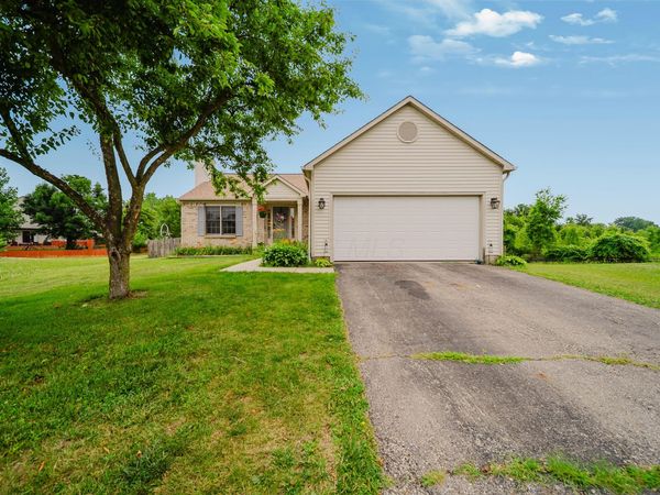 7393 Winchester Cathedral Court, Canal Winchester, OH 43110