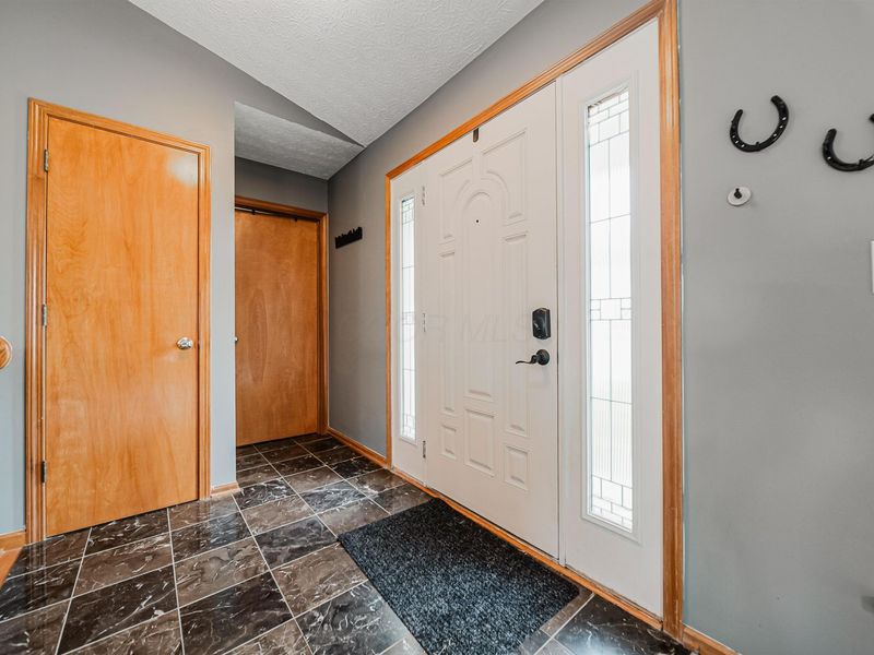 7393 Winchester Cathedral Court, Canal Winchester, OH 43110 Photo 6