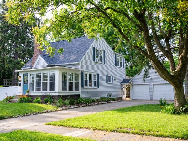 1214 W Green Street , Champaign, IL 61821
