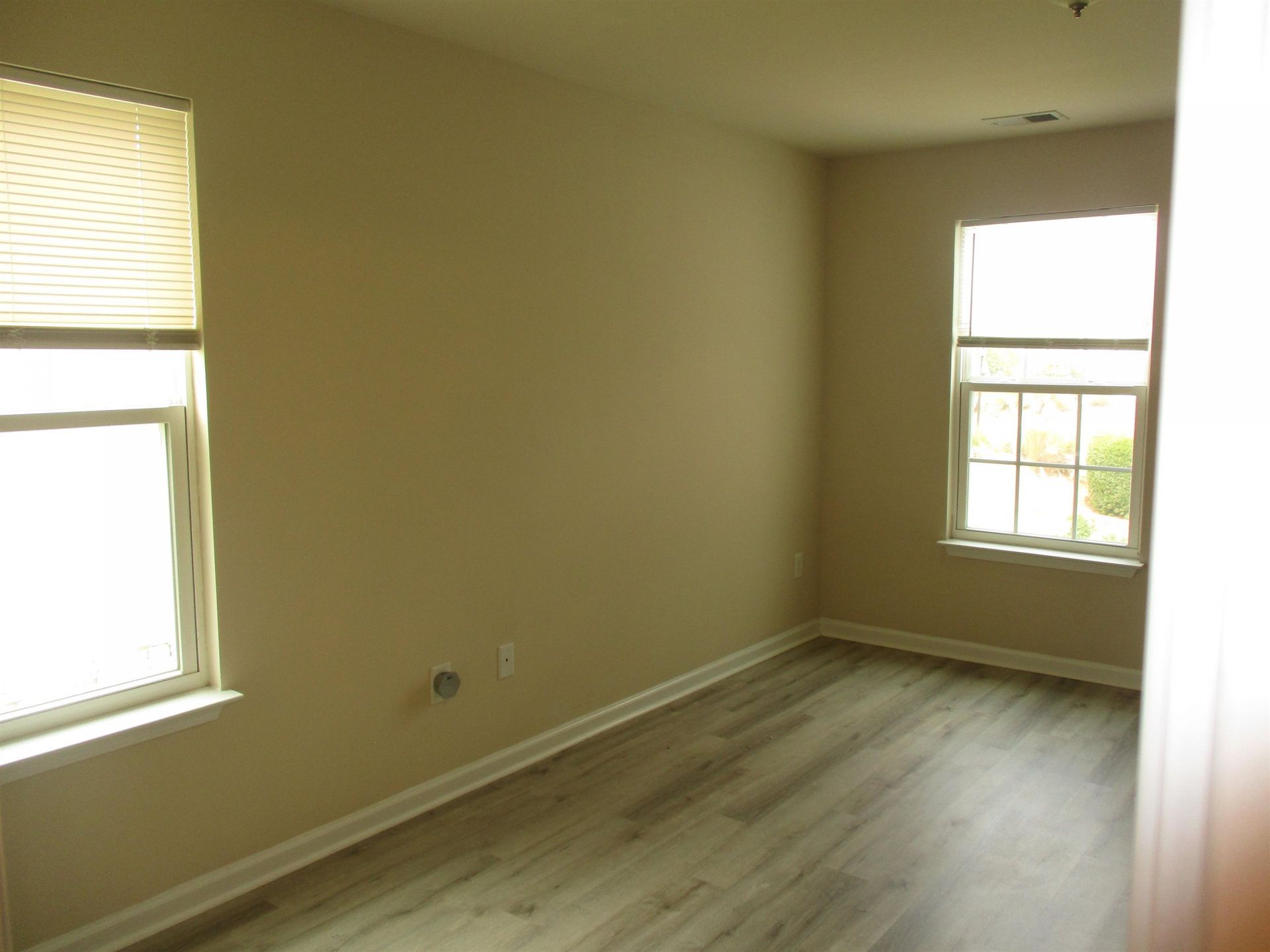 812 Hayes Point Circle Photo 16