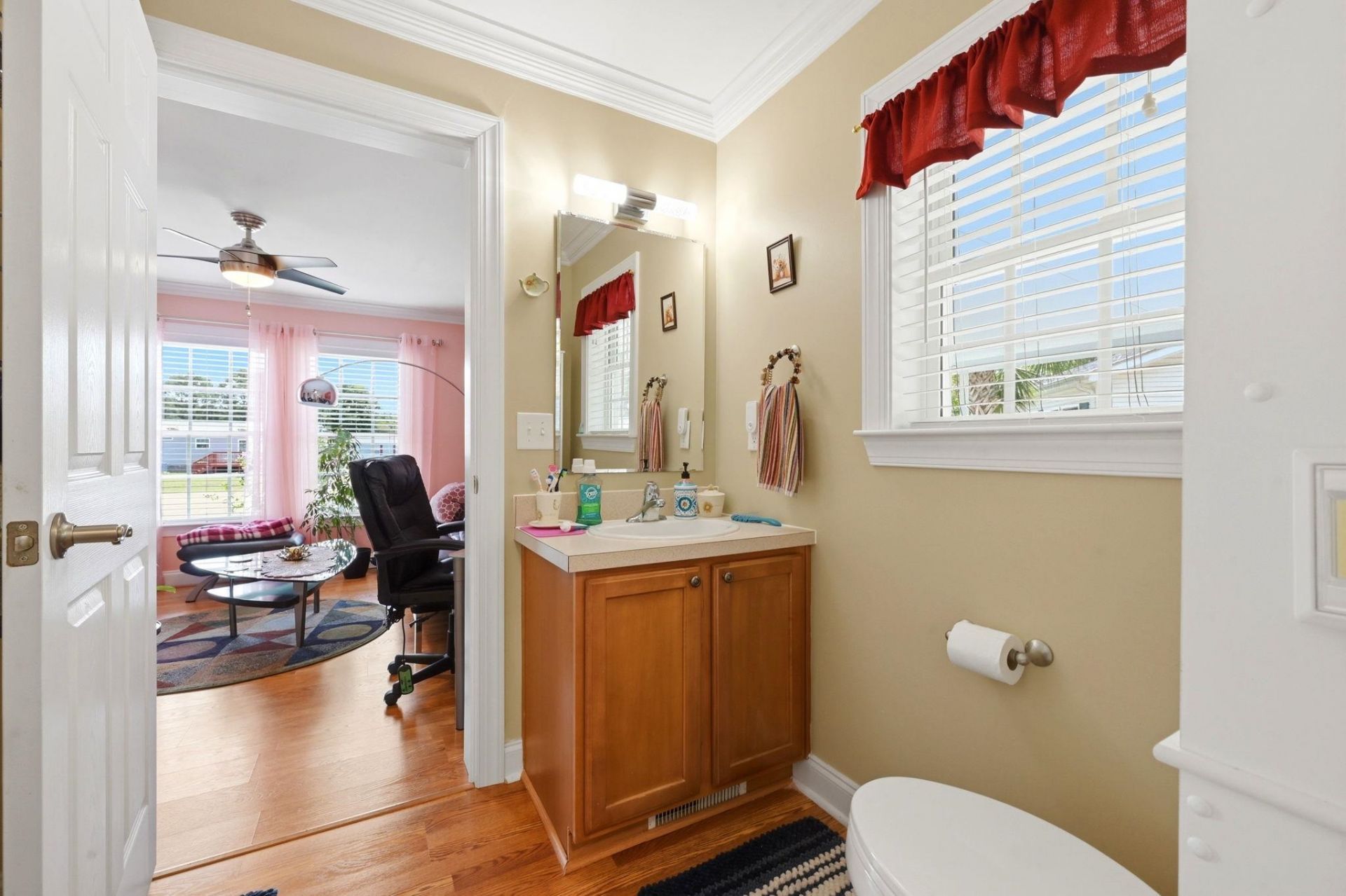 3008 Winnipeg Dr Photo 9