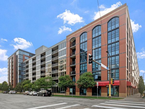 215 10th Avenue S, Unit 533, Minneapolis, MN 55415