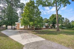 824 Fairwood Drive  photo 4