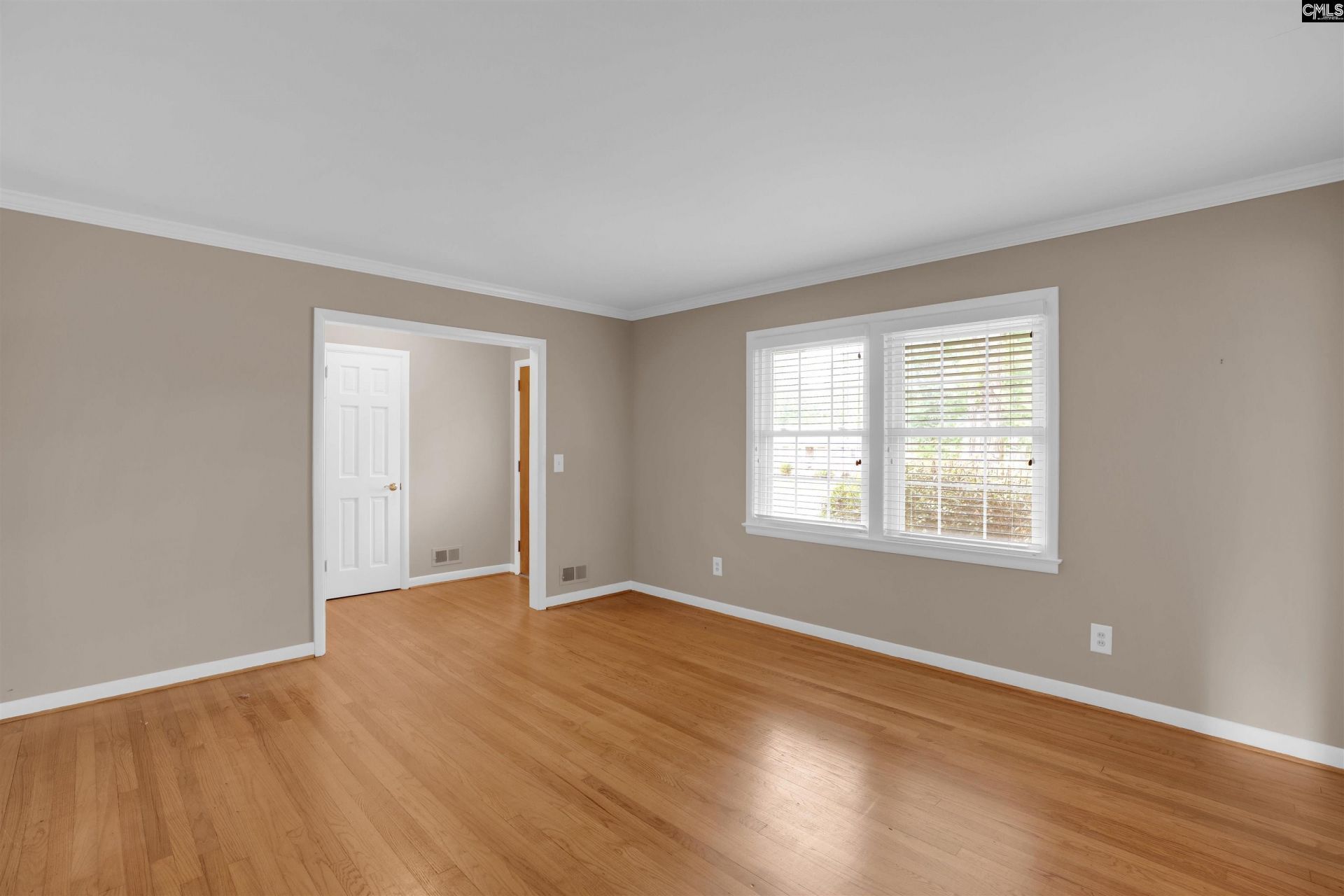 824 Fairwood Drive  Photo 8