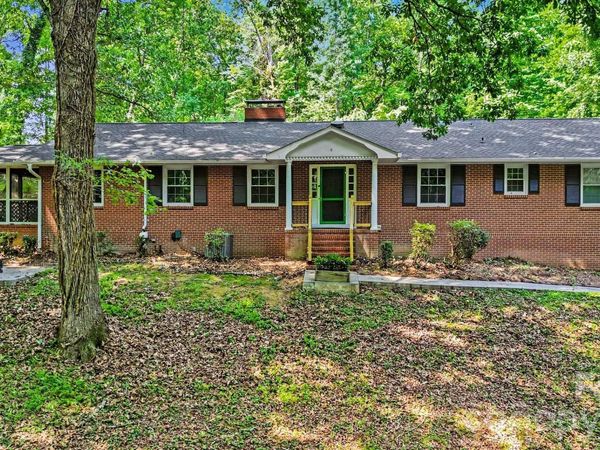 100 Malvern Court, Winston Salem, NC 27106