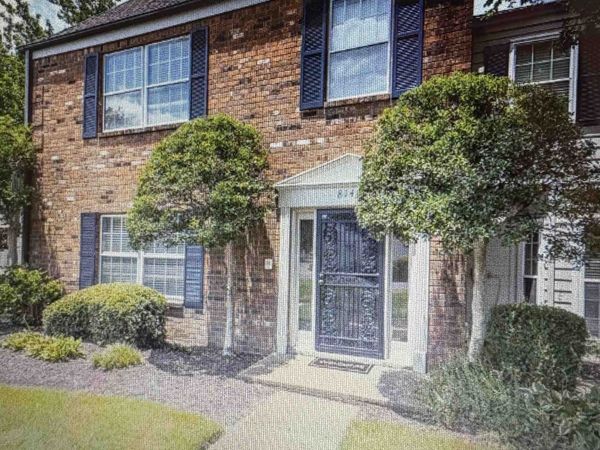 8145 HUNTERS GROVE LN, Germantown, TN 38138