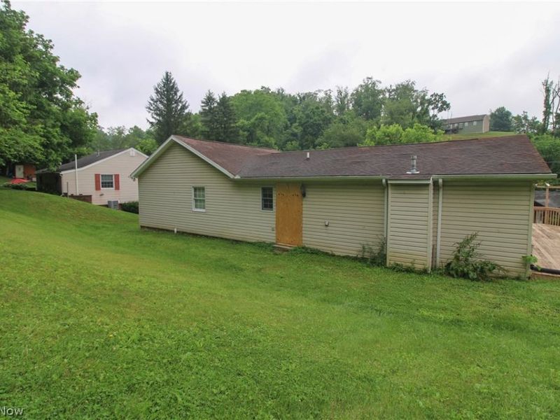 548 W 39th Street, Shadyside, OH 43947 Photo 26