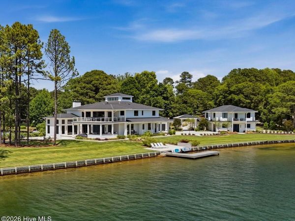 113 Josephs Point, West End, NC 27376