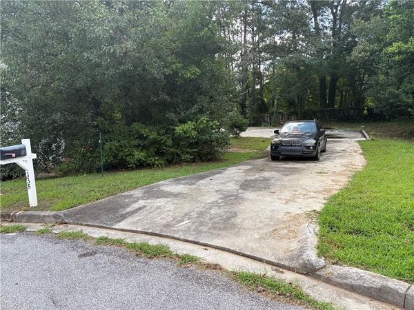 335 Lake Royale Place , Riverdale, GA 30296