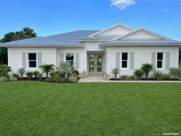 918 SE Hibiscus Avenue, Stuart, FL 34996