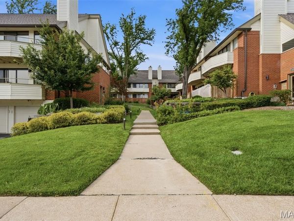 5575 Waterman Boulevard, Unit C, St Louis, MO 63112